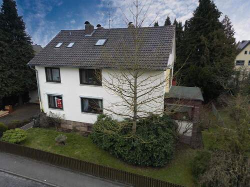 Vorderansicht - 9 Zimmer Mehrfamilienhaus, Wohnhaus in Kassel