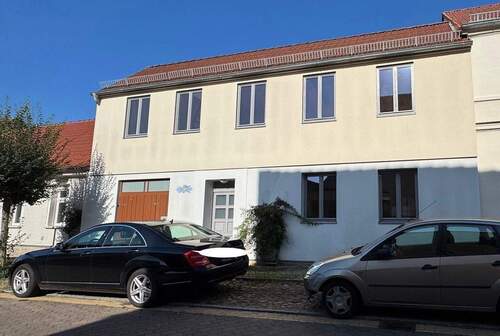 Wohnen in historischer Altstadt - Mehrfamilienhaus, Wohnhaus mit 105,00 m² in Gransee zum Kaufen