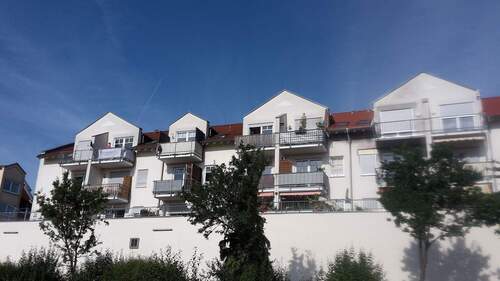 Balkonansicht - 2-Raum-Wohnung mit Balkon - 420,00&nbsp;EUR Kaltmiete, ca.&nbsp; 46,60&nbsp;m&sup2;&nbsp;Wohnfl&auml;che