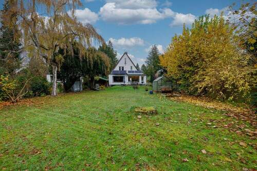 Blick auf Altbestand - 