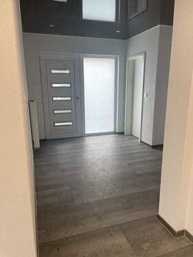 Eingangsbereich - Einfamilienhaus mit 300,00 m² in Merzig zum Kaufen