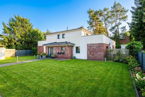 Hausansicht - Etagenwohnung mit 103,60 m&sup2; in Adendorf zum Kaufen