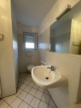 Wannenbad mit Fenster - 