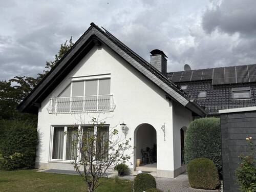 Außenansicht - 3 Zimmer Etagenwohnung zur Miete in Bad Homburg