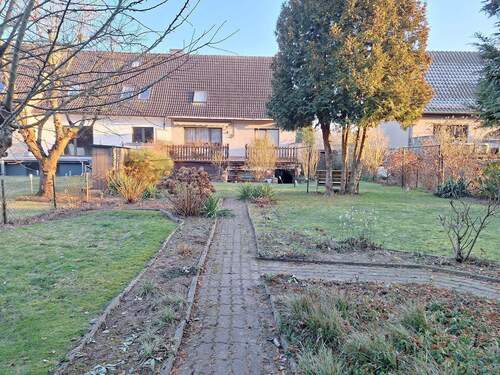 Ansicht hinten - 6 Zimmer Reihenendhaus in Greifswald