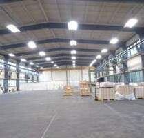 Große, freitragende Industrie-Lagerhalle in Könitz bei Unterwellenborn zu vermieten