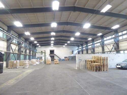 Innenbereich - Halle zur Miete in Unterwellenborn