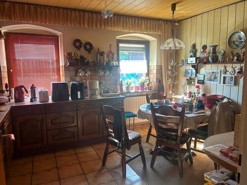 2 Gemütliche Essküche.jpg - 4 Zimmer Einfamilienhaus in Haßfurt