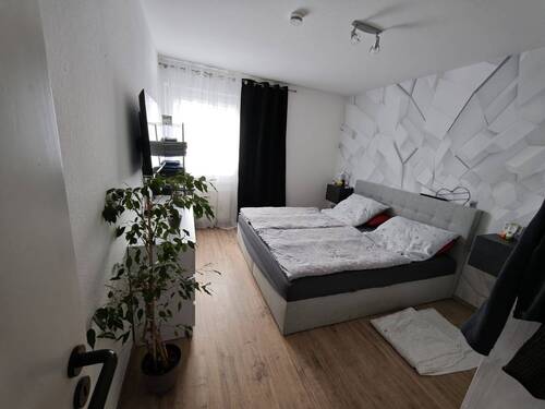 Schlafzimmer 1.jpeg - 