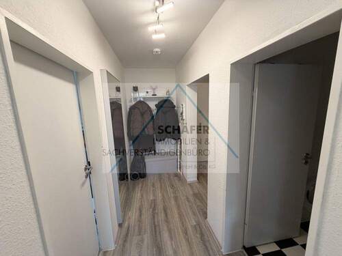 Flur - 2 Zimmer Etagenwohnung in Bremen