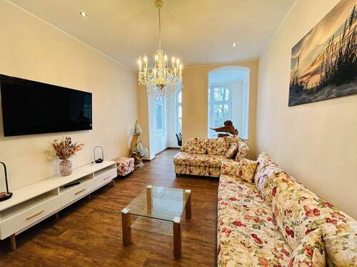 Wohnzimmer - 2 Zimmer Etagenwohnung in Heringsdorf