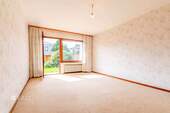 Schlafzimmer mit Gartenzugang - 