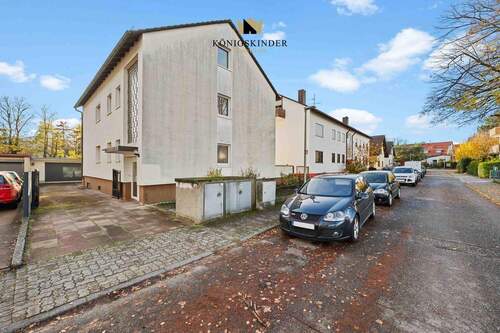 Grundstückseinfahrt - 1 Zimmer Mehrfamilienhaus, Wohnhaus zum Kaufen in Karlsruhe