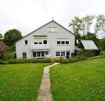 Großzügiges Mehrfamilienhaus mit Gewerbefläche, Garten und Terrasse in Detmold