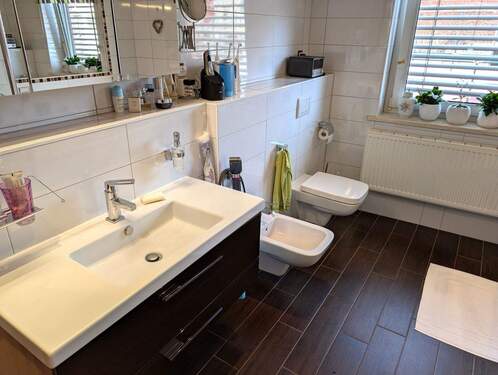 Bad mit Bidet OG 2 - 9 Zimmer Mehrfamilienhaus, Wohnhaus in Lutherstadt Wittenberg