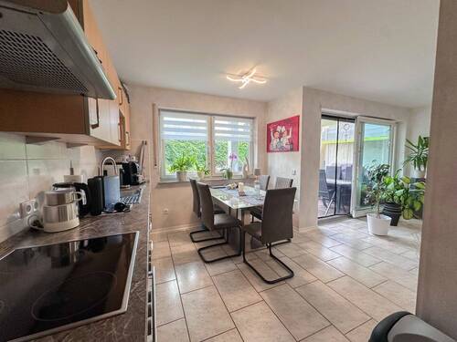 Wohn- / Esszimmer KG - 