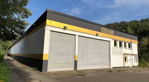 Hausansicht - Zwei vielseitig nutzbare Hallen mit Büro- und Aufenthaltsräumen zum Kauf in Bad Karlshafen