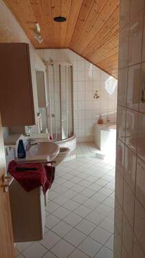 Großes Badezimmer - 