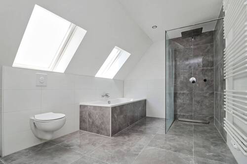 Badezimmer DG - 