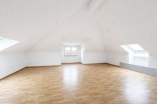 Wohnzimmer - Neubau Erstbezug 4-Zimmerwohnung