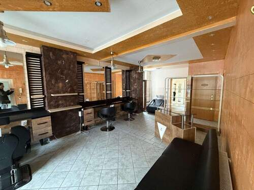 Raum 207 - 4 Zimmer Gewerbeobjekt (Büro, Produktion, Verkauf) in Rostock