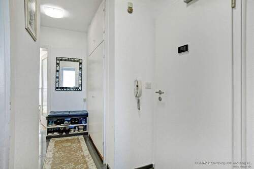 Flur Wohnung Sendling REMAX PSc-12210E0J0558_59_60_61 - 