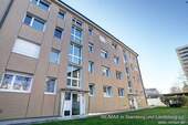 Nordfassade mit Eingangsbereich - 