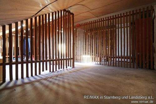 Eines von 2 Abstellabteilen (hier das im Dachgeschoss) - 