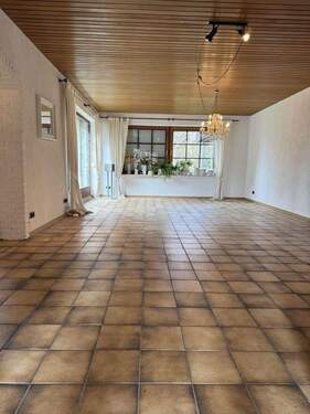 Wohnzimmer vom Flur aus - 