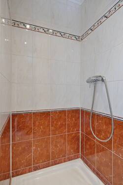 5 - Zimmerwohnung - 