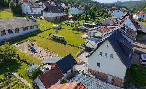 Bild 2 - 6 Zimmer Doppelhaushälfte zum Kaufen in Philippsthal