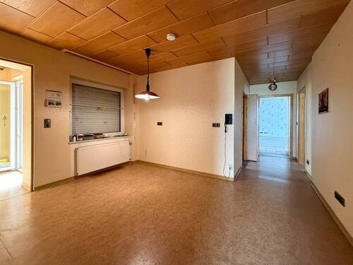 Diele - 9 Zimmer Einfamilienhaus in Herdorf