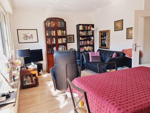 Wohnzimmer- / Esszimmer - Etagenwohnung mit 57,60 m&sup2; in Köln / Weiden zum Kaufen