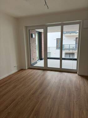 Zimmer 1 - 3 Zimmer Etagenwohnung in Oldenburg