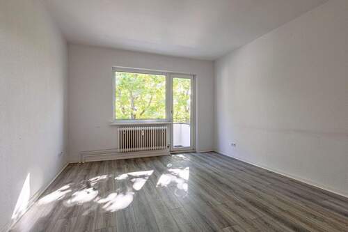 Beispiel Wohnung - Investitionspaket in Neukölln: 3 vermietete 3-Zimmer-Wohnungen in einem Gebäude