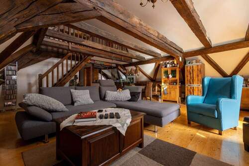 Wohnzimmer - 1 Zimmer Etagenwohnung zum Kaufen in Amberg