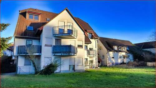 Ansicht Hausrückseite - 3 Zimmer Etagenwohnung in Karlsbad