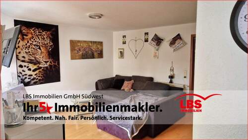 Wohnzimmer - Etagenwohnung mit 73,00 m&sup2; in Karlsbad zum Kaufen