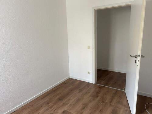 Kinderzimmer/Büro - 