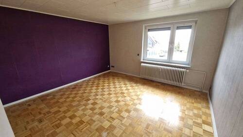 Wohnzimmer - Etagenwohnung mit 59,00 m² in Schöningen zum Kaufen