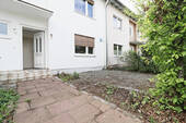 Vorgarten mit Potential - 5 Zimmer Reihenmittelhaus zum Kaufen in München / Untermenzing