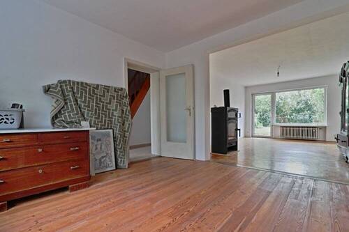 Wohnzimmer - 5 Zimmer Reihenmittelhaus in München / Untermenzing