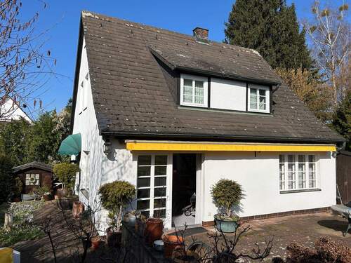 Hausansicht - !!!Einfamilienhaus auf großem Grundstück – ruhige Lage mit viel Potenzial!!!