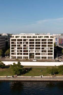 Hausansicht - 2 Zimmer Etagenwohnung zum Kaufen in Berlin