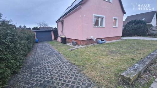 Vorgarten/Garage.jpg - 3 Zimmer Einfamilienhaus zum Kaufen in Berlin