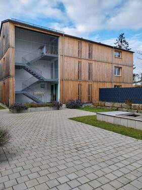 Hausansicht - 4 Zimmer Etagenwohnung zur Miete in Radolfzell am Bodensee