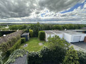 Ausblick auf Garten und Garage - 