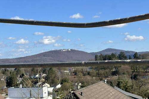 Panorama-Aussicht auf dem begehrten Petersberg - 