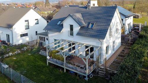 Drohnenansicht Garten + Terrasse - 