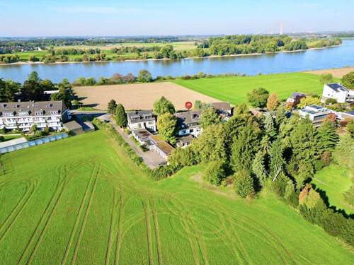 Außenansicht & Umgebung - 5 Zimmer Etagenwohnung zum Kaufen in Düsseldorf / Himmelgeist
